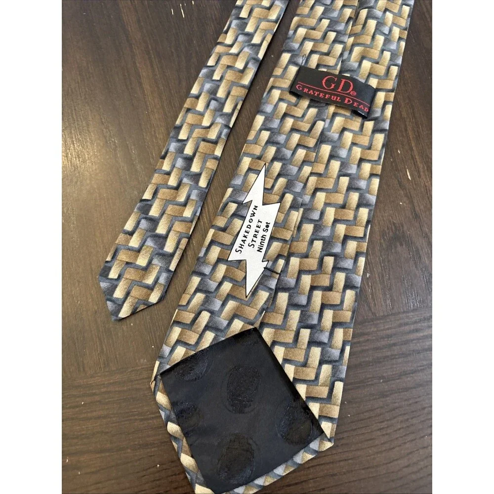 Grateful Dead Men's Neck Tie Brown Gray Geometric Shakedown Street Ninth Set 4”